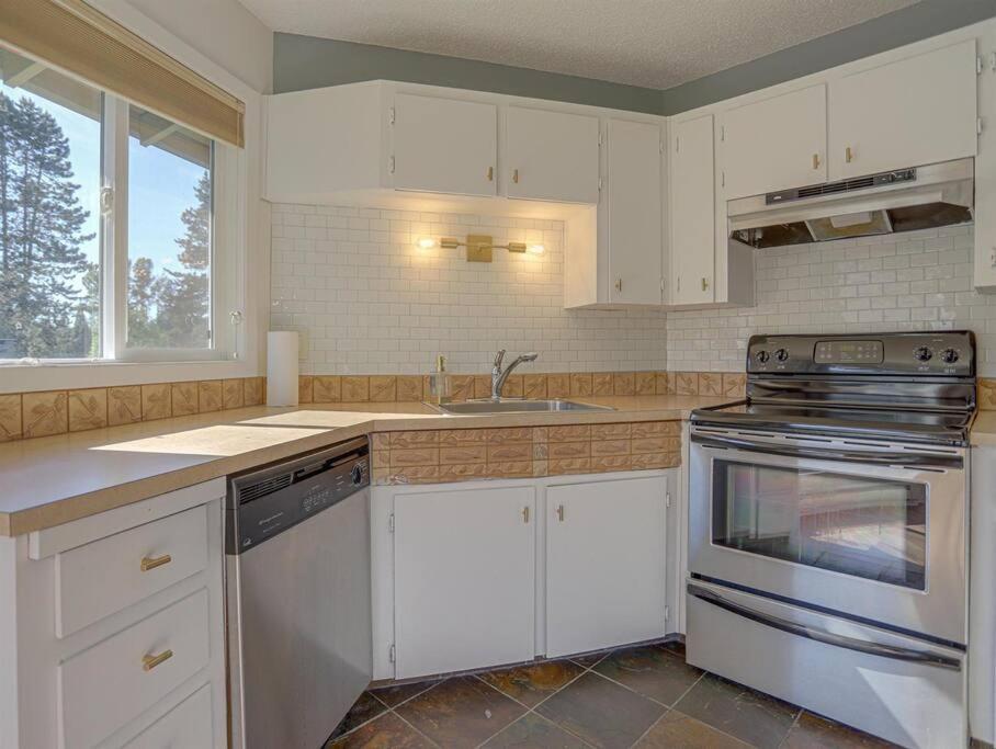 Ski-Mount Hood Charm-Welches,Golf And Ski Resort Condo,W&D, Wifi,Near Woods,Hiking,Fishing Mount Hood Village 외부 사진