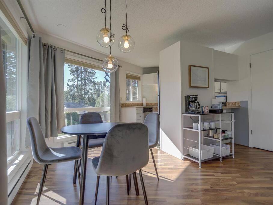 Ski-Mount Hood Charm-Welches,Golf And Ski Resort Condo,W&D, Wifi,Near Woods,Hiking,Fishing Mount Hood Village 외부 사진